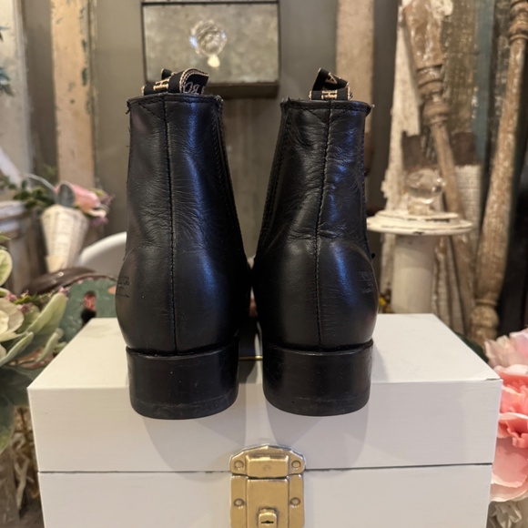 HERENCIA BLACK LEATHER CHELSEA BOOTS | CREW ANKLE PULL TABS | MEXICAN BOOTS - Picture 9 of 11